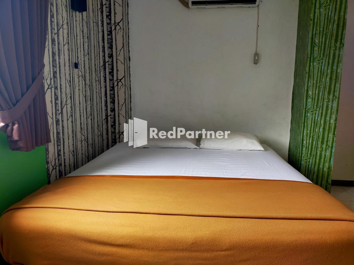 Hotel Ayu Lestari Ternate Redpartner Екстер'єр фото