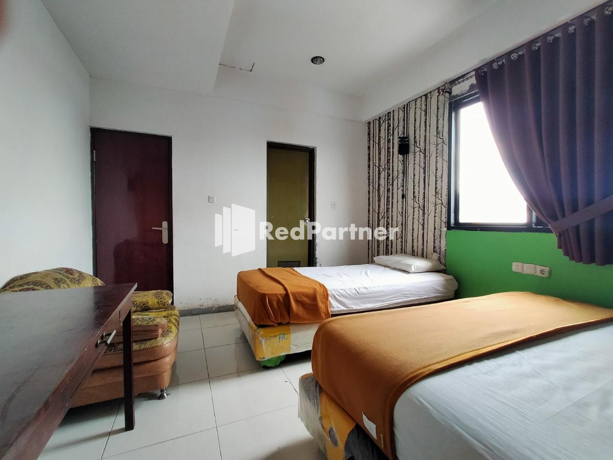 Hotel Ayu Lestari Ternate Redpartner Екстер'єр фото