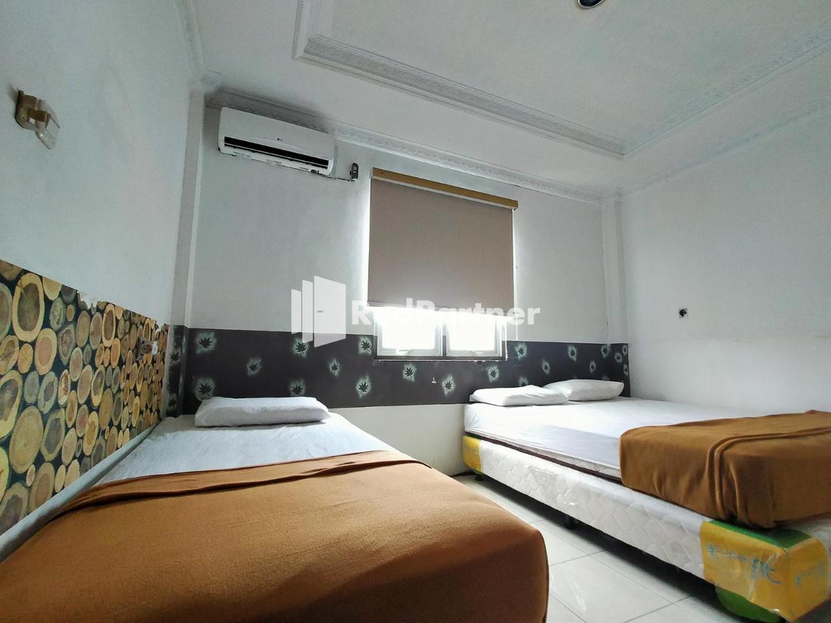 Hotel Ayu Lestari Ternate Redpartner Екстер'єр фото