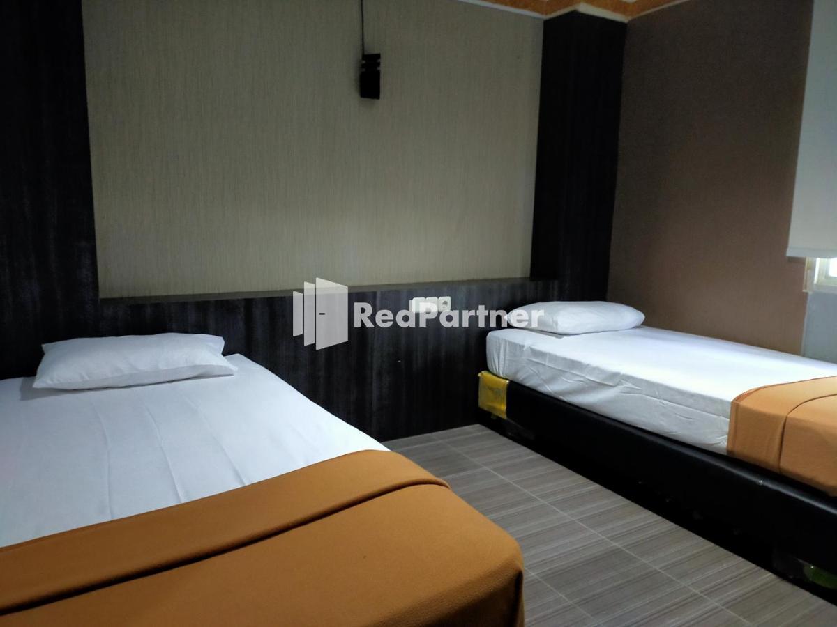 Hotel Ayu Lestari Ternate Redpartner Екстер'єр фото