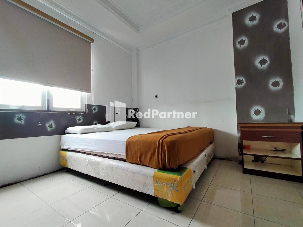 Hotel Ayu Lestari Ternate Redpartner Екстер'єр фото